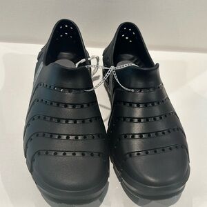 Sperry Rubber Beach shoes. Size 8